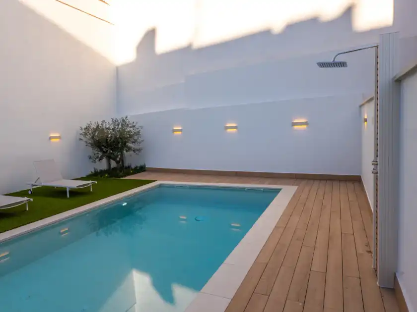 Cómo Poner en Marcha una Piscina: Guía Completa para el Verano